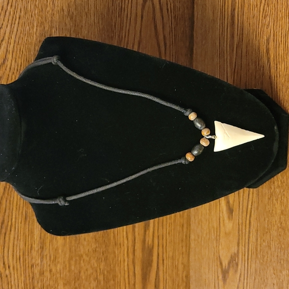 Unbranded Jewelry - Faux shark tooth necklace